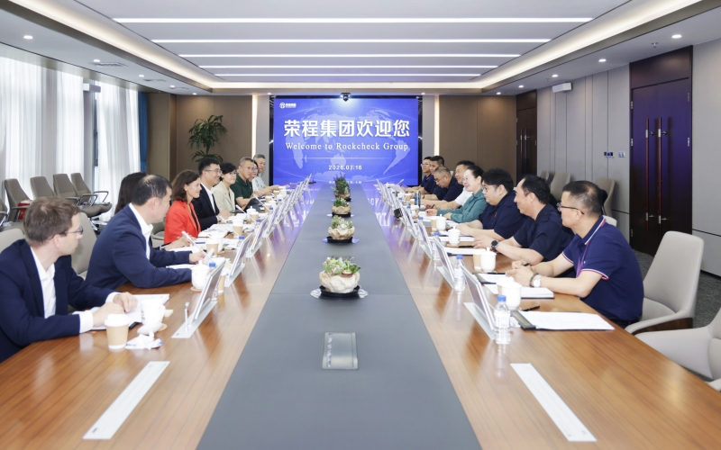 液化空气中国北部区副总裁胡涛一行到访瓦力游戏集团